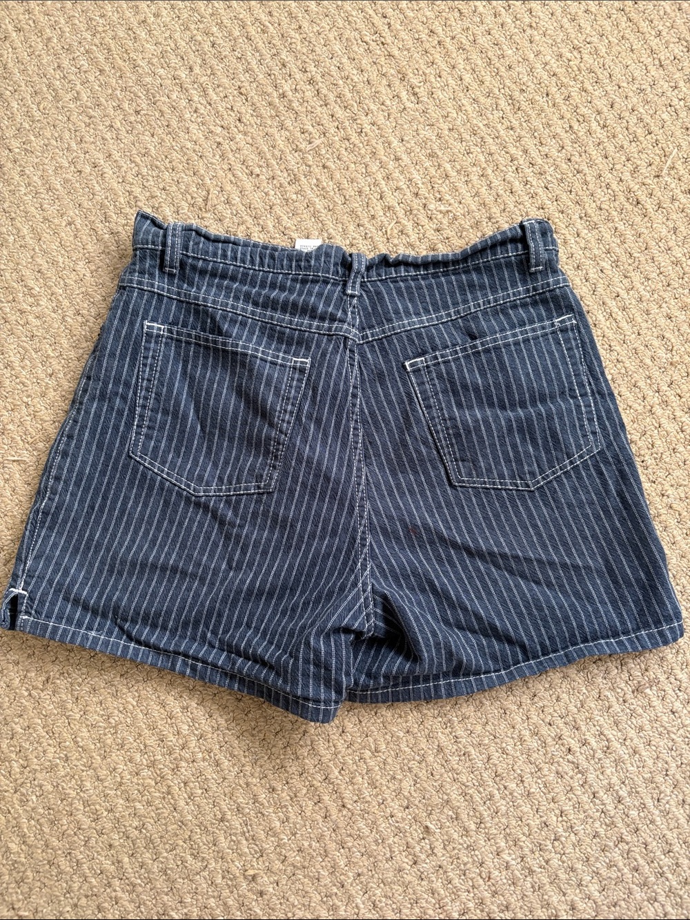 Vintage 80s Bill Blass Pinstripe Denim Stretch Shorts - Picture 4 of 4
